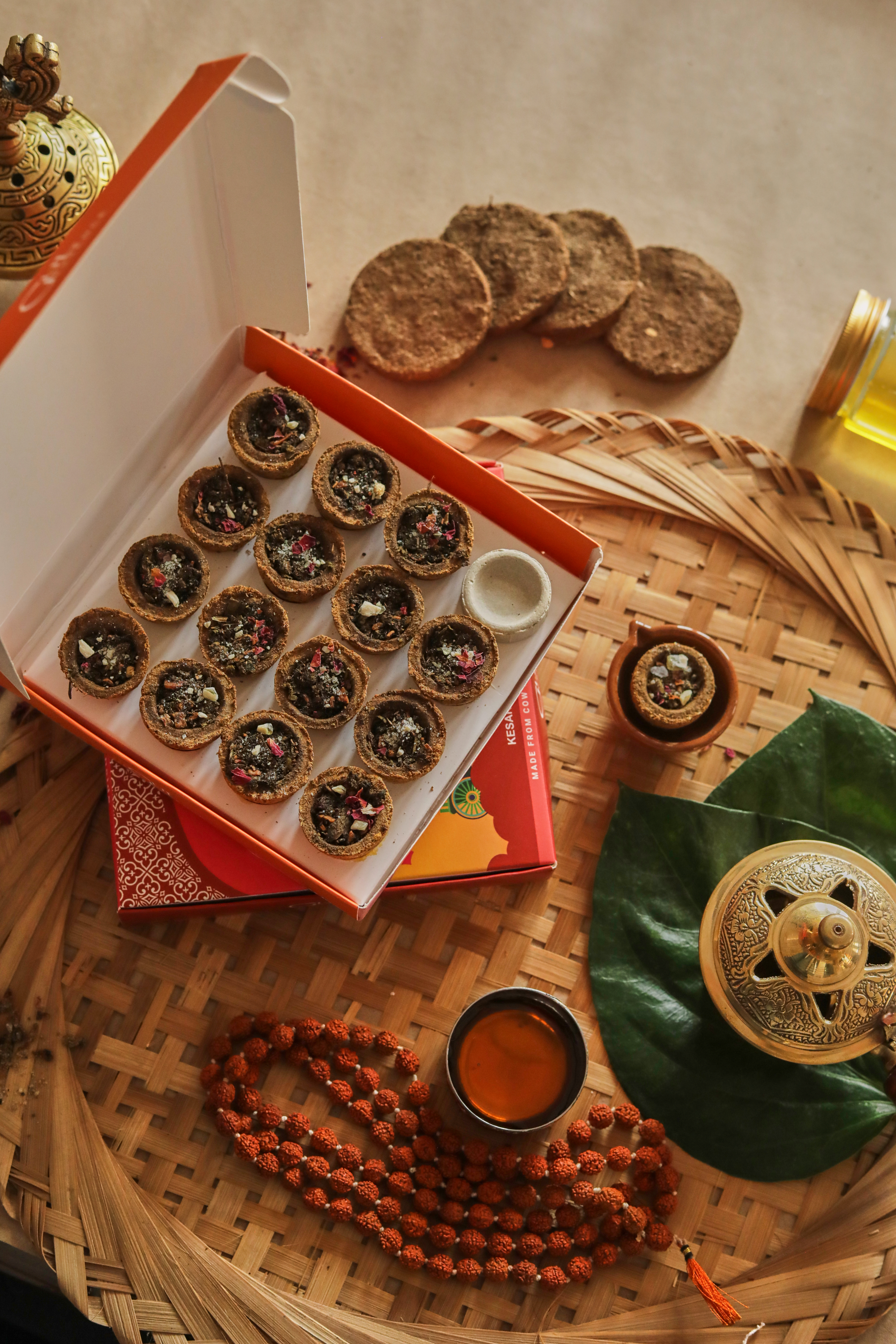 Kesar Chandan Havan Cups | Made from Cow dung & Temple Flower |Gulessence - Gulessence